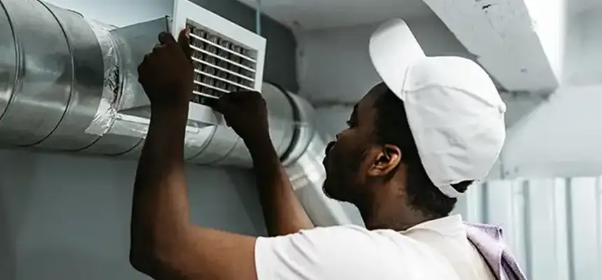 Our Licensed And Insured Cleaners in Carol Stream, IL